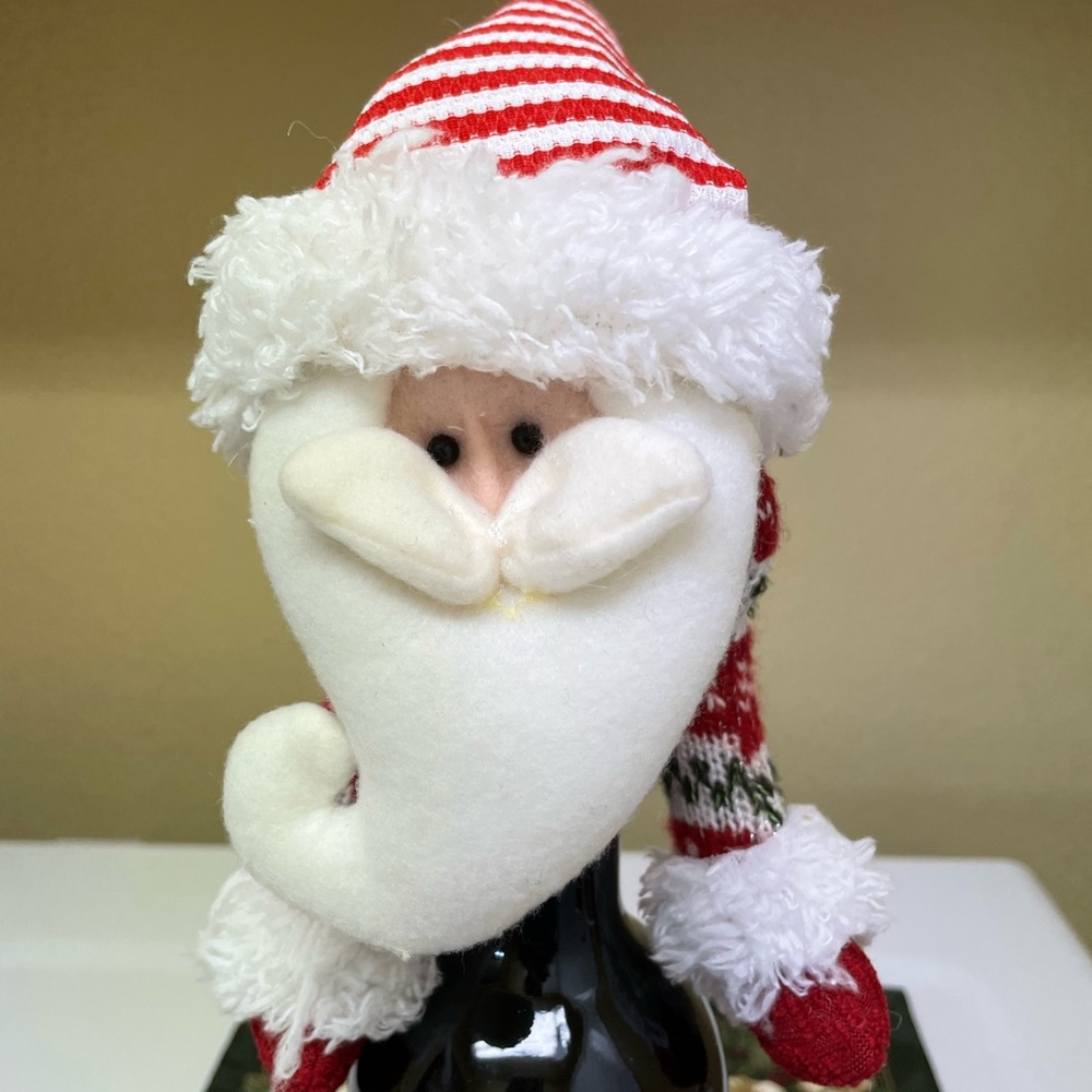 NWOT Christmas Wine Bottle Topper. Santa Head and Boots. Ready for Gift Giving. - Picture 2 of 4